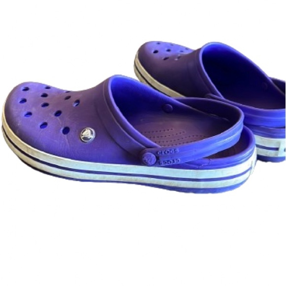 Women’s size 11 purple crocs